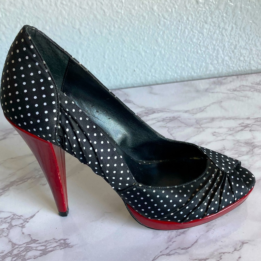 Black & White Polka dot heels